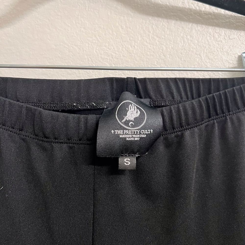 The pretty cult flare pants
